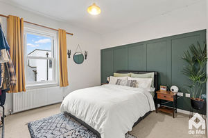 Photo 1- click for photo gallery